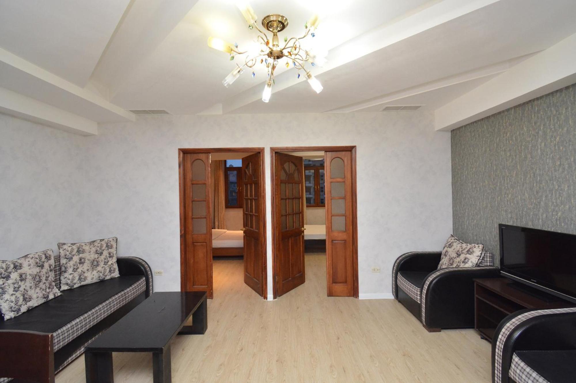 Apartment In Abovyan Street, 예레반 외부 사진